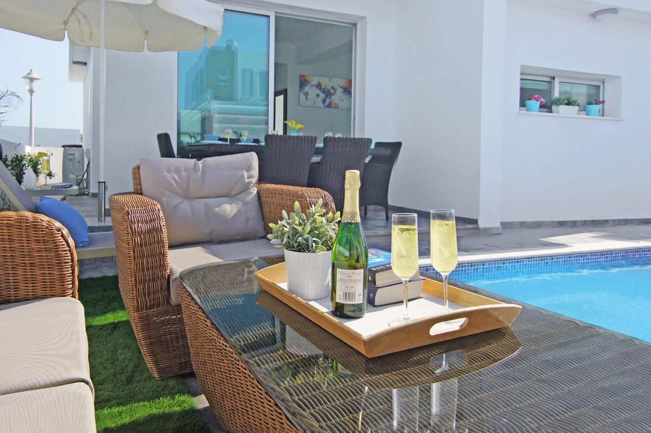 Villa Caren Paralimni Luaran gambar