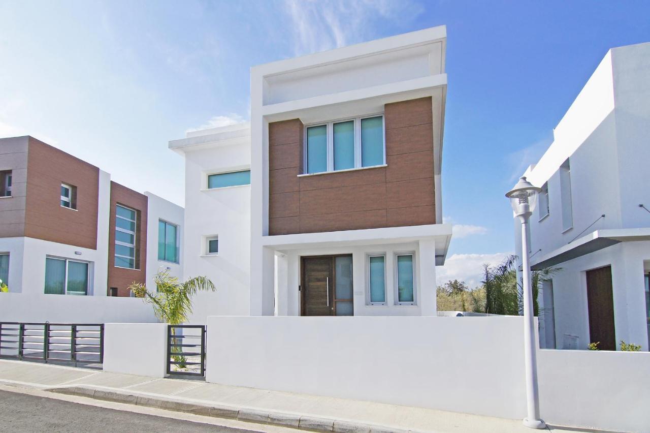 Villa Caren Paralimni Luaran gambar